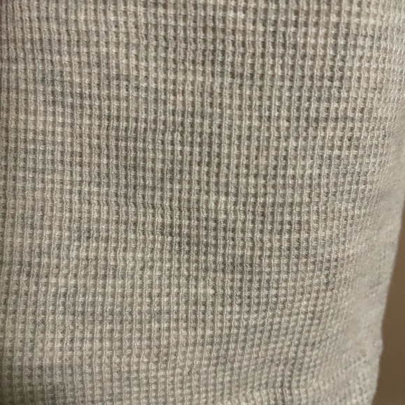 MENS NWT Oatmeal Henley - Picture 3 of 3